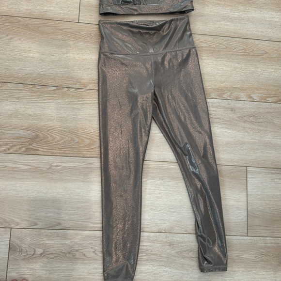 Athleta Pyrite Shine set. EUC. 2 PIECES! size Small. - Picture 5 of 7